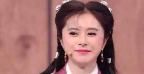 22岁成就钟灵，与张卫健拍戏传绯闻，如今46岁的她为何感情成谜