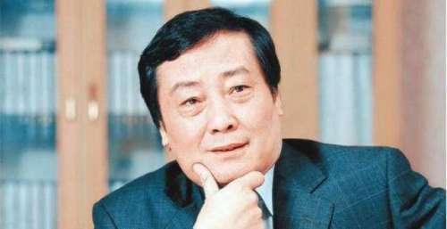 其实，娃哈哈和王力宏一样，正面临着“中年危机”