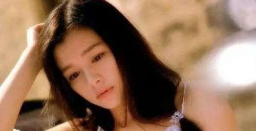 实惨！在内地无路可走，生儿子求上位，结果富豪老公欠债11亿