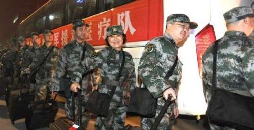 展示人类命运共同体理念和大国担当，《埃博拉前线》让观众泪目