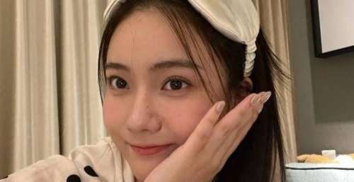 《心动4》女嘉宾集体过平安夜，洪成成一人缺席，小孔隔空回应