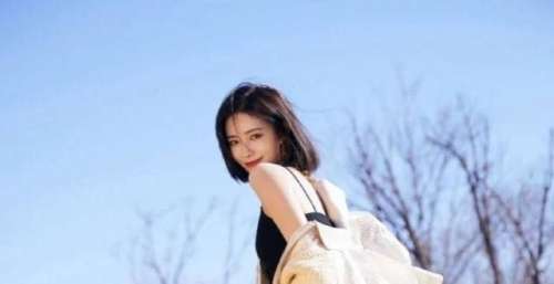 许佳琪，有颜值有实力的新晋高冷女神