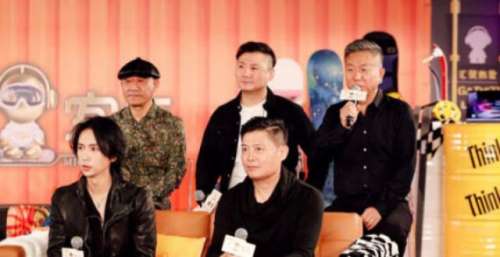 黑豹乐队燃唱第十五届音乐盛典咪咕汇，荣获年度乐队和年度十大金曲