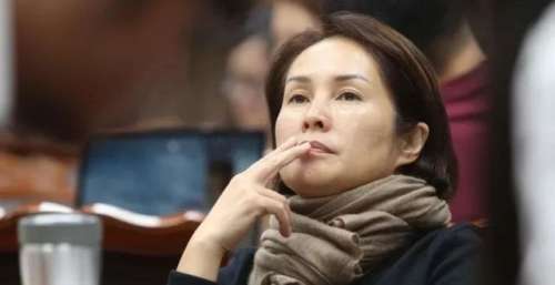 绯闻不断？高金素梅：曾与何家劲恋爱分手告终，一生遭数次磨难