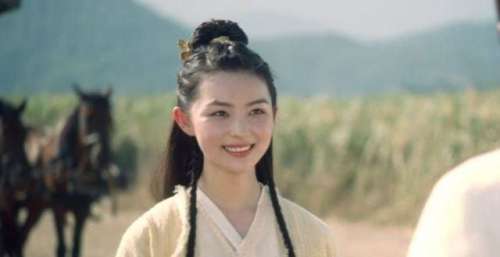 《雪中悍刀行》第12位登场，呵呵姑娘没有大熊猫，笑起来好看