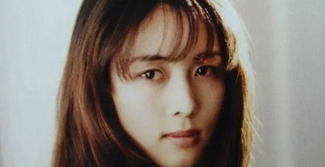 她一生仅公开面7次，只办过1场演唱会，却成为乐坛永远的传奇