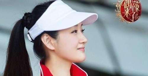 杨钰莹：巅峰期爱上大亨，他出狱后娶妻生子，她却至今未婚