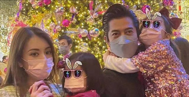 郭富城罕见晒照，娇妻方媛钻戒抢眼，网友：天王有时间就是陪女儿
