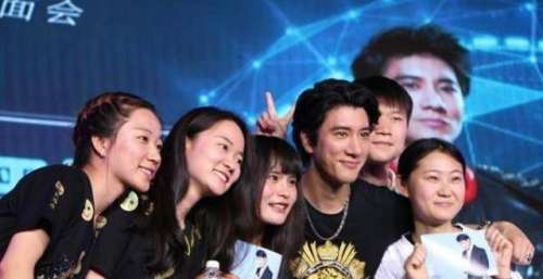 歌迷否认王力宏上劣迹艺人名单，微博账号没被封，歌曲也没被下架