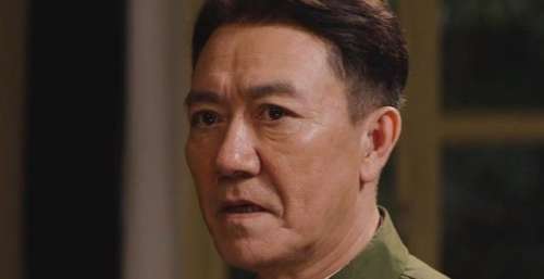 首播收视破2.6，李幼斌出手就是王炸剧，国产军旅剧又有天花板了