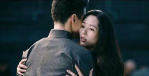 郭碧婷产后首进组，老公向佐为其投资，甜蜜剧照曝光