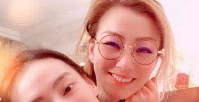梁洛施大儿子近照曝光，笑起来颇像李泽楷！晒礼物让郭嘉文担忧！