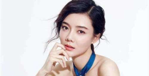 当红女星车晓：离异父母让她泪目，失婚9年的她如何对待婚恋？
