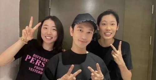 奥运冠军或者娱乐明星你会怎么选？有人追星成功，有人跨界发展！