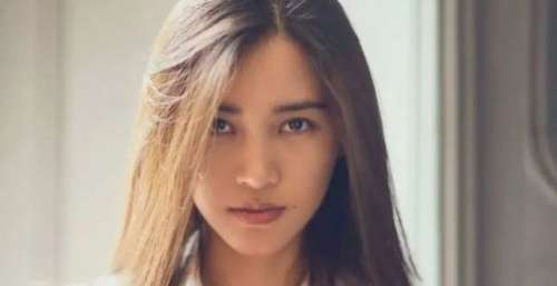 “细思极恐”三只松鼠：海报细节曝光，女模特眯眯眼形象引争议