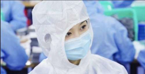 央视镜头下的吴宣仪，真实不做作，宣传包装核酸检测试纸，卖力宣传