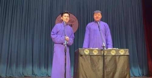 德云社张霄白舞台现挂，我越来越娘们了，关九海：还是聊考研吧