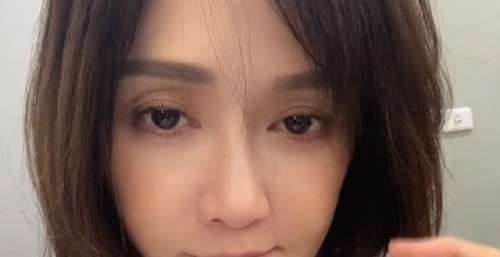 42岁陈乔恩患病后近照曝光，眼睛凹陷瘦脱相，网友直呼不敢认