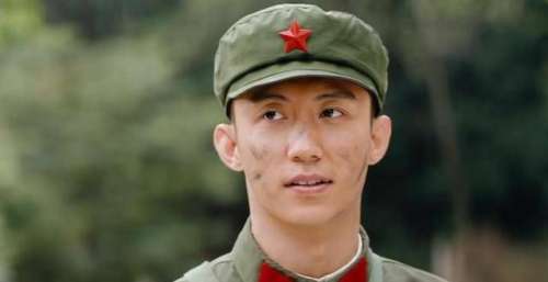 才播3天，哪怕差评如潮，仍旧热播榜第一，肖战新剧凭什么如此豪横