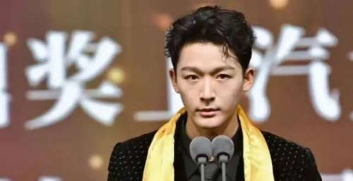 张晚意获华鼎奖最佳男主角，他配得上这奖吗？