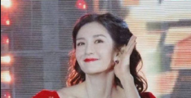 《快乐大本营》没有了，但有谢娜新歌《小风筝》将上线，一丝安慰！