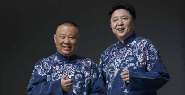 观众破口大骂脏话，郭德纲沉着应对，3句反问让对方羞愧离场
