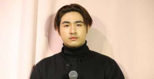 吴宗宪儿子召开发布会，为吸毒被抓公开道歉，事后准备来内地发展