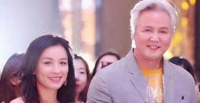 张庭事件升级：17亿总部大楼面临危机！律师和官媒给出说法