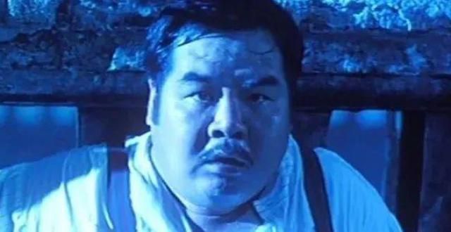 冷门恐怖片《凌晨晚餐》：郑则仕和“神仙姐姐”组CP