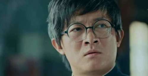郭靖宇不再担任导演，弟弟杨志刚在《勇敢的心2》台词变正常了