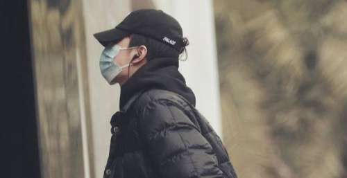王一博回到长沙，进行2022年湖南广电跨年演唱会舞台的彩排！