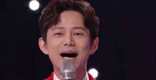 湖南跨年晚会王源全开麦走音，王一博节目后调，谢娜吴昕成嘉宾