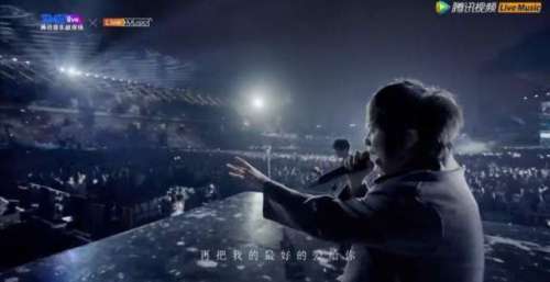 五月天举行跨年演唱会，周杰伦来捧场，歌迷：2021圆满了