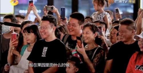 取代《快本》，首播收视第一！这档综艺连“光明日报”都在夸