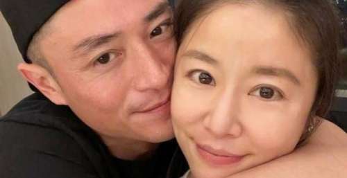 45岁林心如私下素颜曝光，脸部全是皱纹，鼻子又长又直像假的