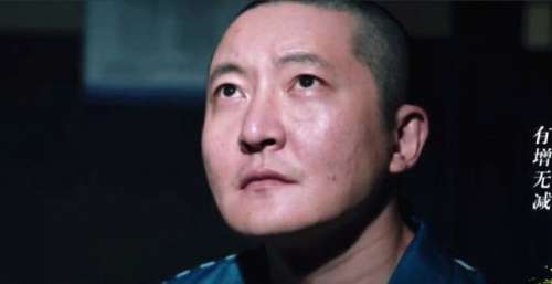 《对手》大结局：李小满让观众哭麻了，但最惨的还是小婷