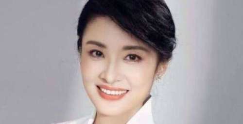 她曾主持16年，有过两位优秀的丈夫，女儿却成了一生的痛