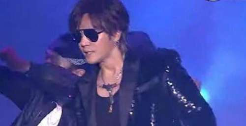 “劣迹艺人”罗志祥跨年晚会首秀，30分钟表演超过20万人观看