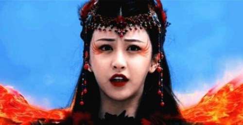 《楚乔传》里的丫鬟小八，四年后已逆袭魔幻大女主，美到不敢认