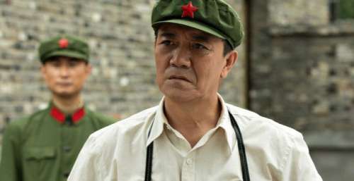 肖战《王牌部队》开播9天，参评人数近10万，豆瓣分却迟迟不出