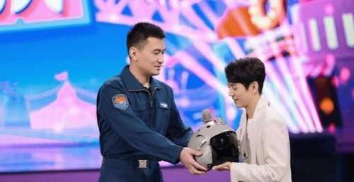 该整改的保留了，该保留的整改了，《你好星期六》简直是自欺欺人