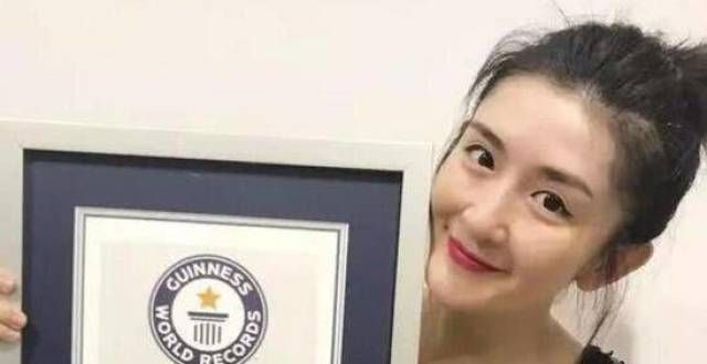 “太阳女神”谢娜，爱情事业双丰收，如今怎么样了？