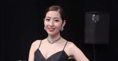 陈自瑶加入TVB17年首夺女配，王浩信罕见主动公开祝贺，夫妻感情回温