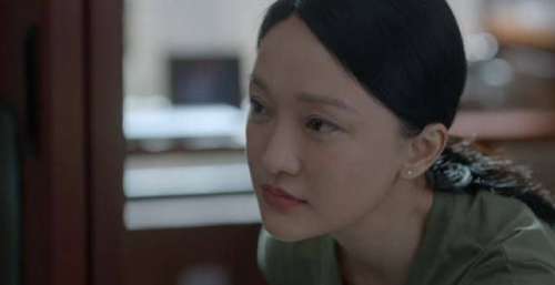 《小敏家》剧情烂尾，周迅疑因打针面部被嘲僵硬，黄磊患病洒狗血