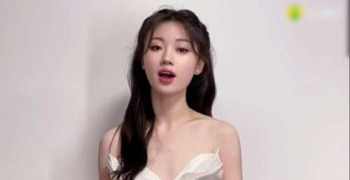 单依纯第一张专辑两天卖了13000多张，对比陈立农，差距有点大