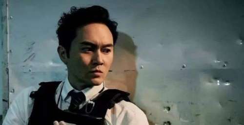 5天票房破6亿，打破22项影史纪录，《穿过寒冬拥抱你》狂刷2遍都不过瘾