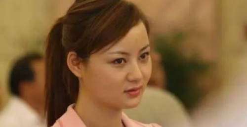 这名女演员在《乡村爱情》前两部比主角戏份多，后期因为何消失了
