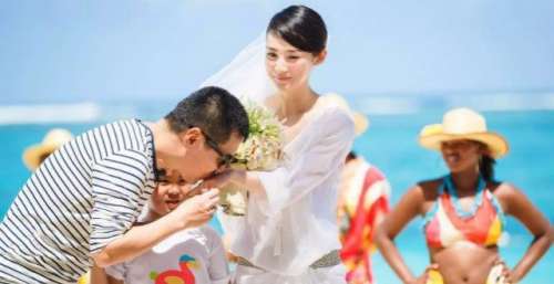 陈建斌夫妇退股某公司，后者刚被执行3980万，网友：快下载甄嬛传