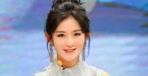 谢娜在央视仅主持一期就被换掉，央视官媒给出12字评价，太真实了
