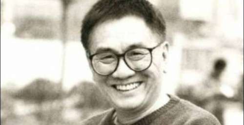 他是华语乐坛最会写歌的男人，一提笔就写出了整个江湖